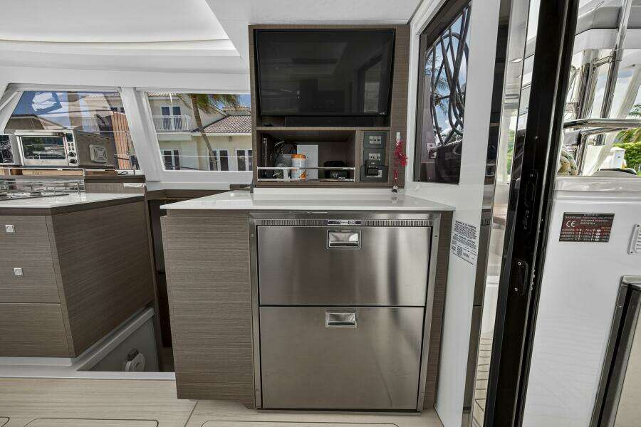 42ft Leopard Yacht For Sale