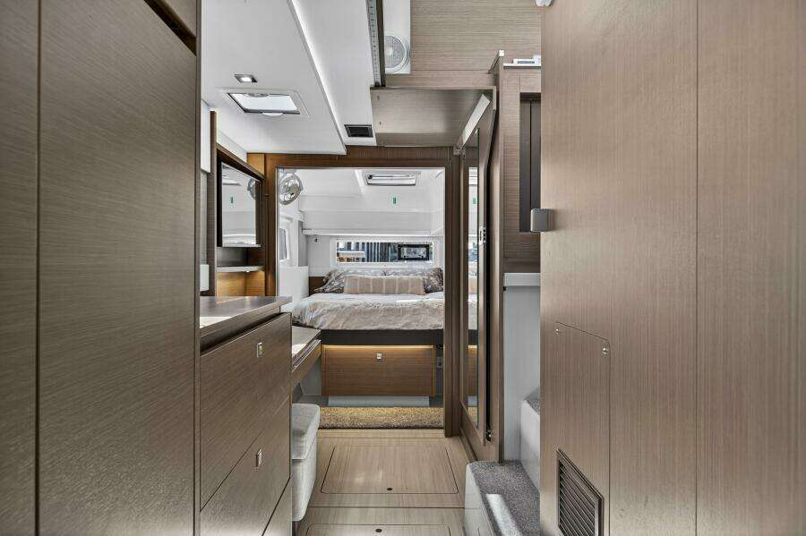 42ft Leopard Yacht For Sale