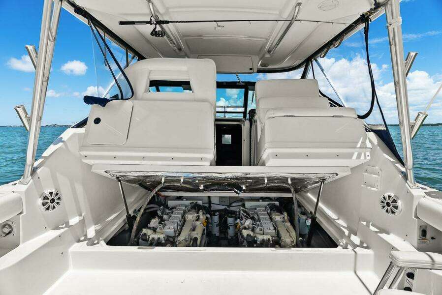 Pura Vida 31ft Tiara Yachts Yacht For Sale