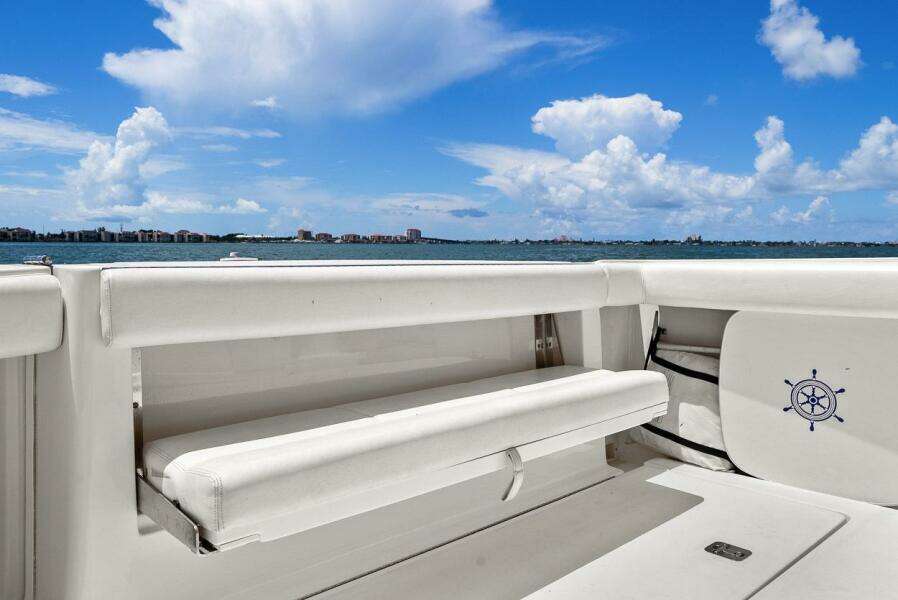 Pura Vida 31ft Tiara Yachts Yacht For Sale