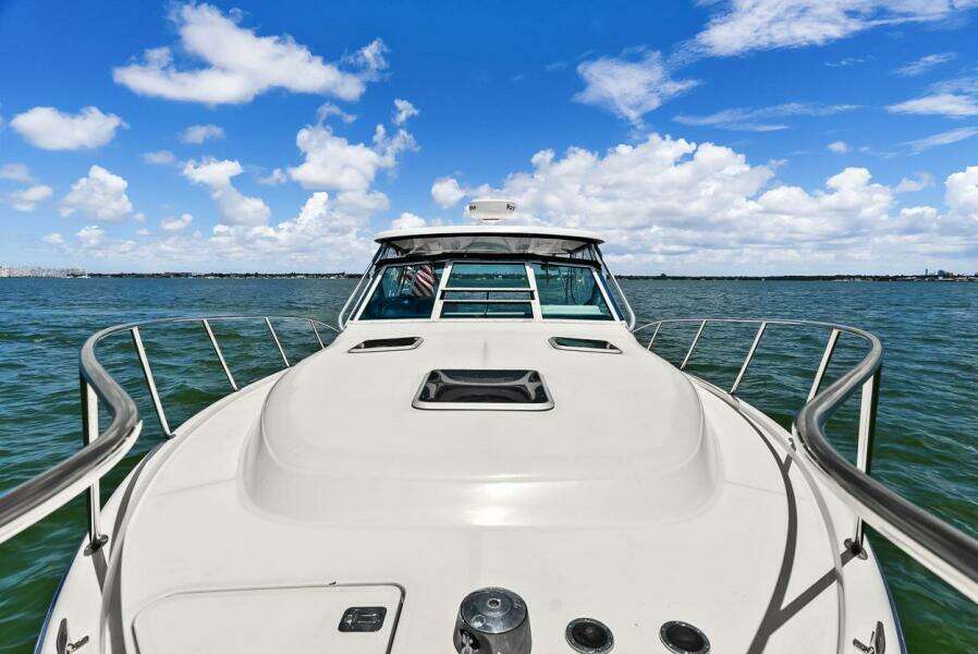 Pura Vida 31ft Tiara Yachts Yacht For Sale