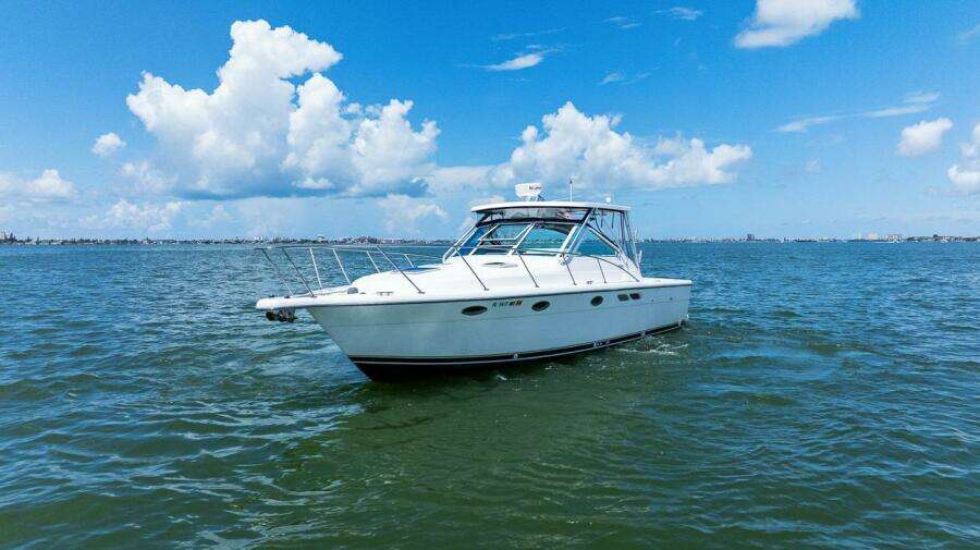 Pura Vida 31ft Tiara Yachts Yacht For Sale