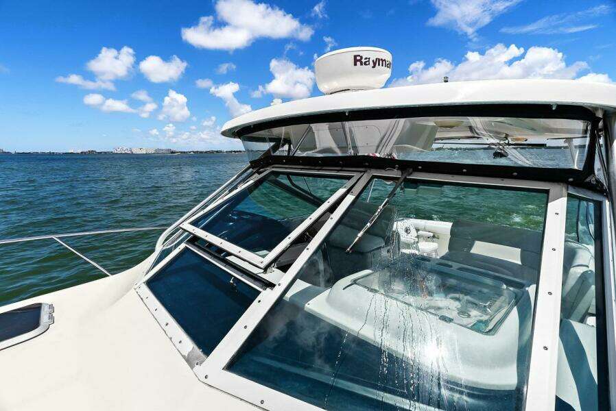 Pura Vida 31ft Tiara Yachts Yacht For Sale