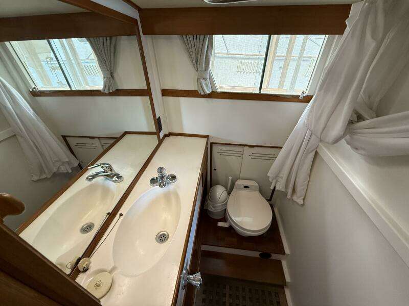 Badger 36ft Grand Banks Yacht For Sale