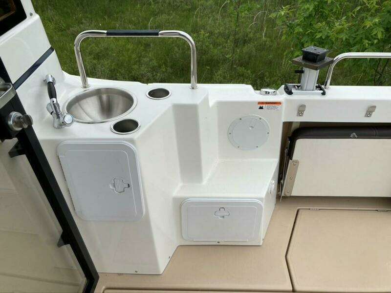 28ft Cutwater Yacht For Sale