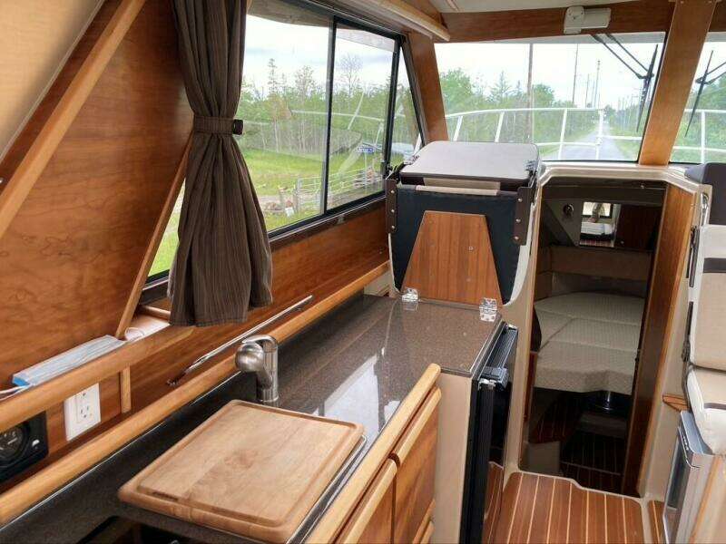 28ft Cutwater Yacht For Sale