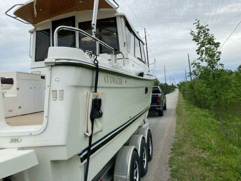 28ft Cutwater Yacht For Sale
