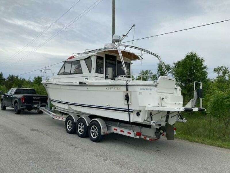 28ft Cutwater Yacht For Sale