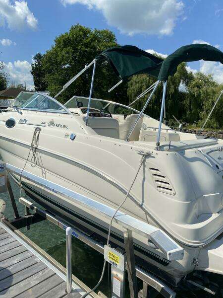 24ft Sea Ray Yacht For Sale