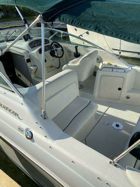 24ft Sea Ray Yacht For Sale