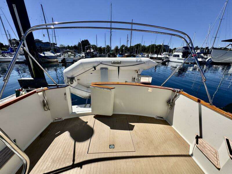 34ft Tollycraft Yacht For Sale