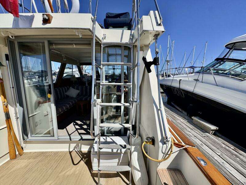 34ft Tollycraft Yacht For Sale