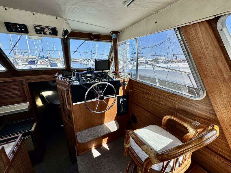 34ft Tollycraft Yacht For Sale