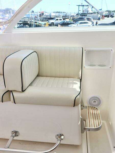 Mate's Seat W Removable Backrest