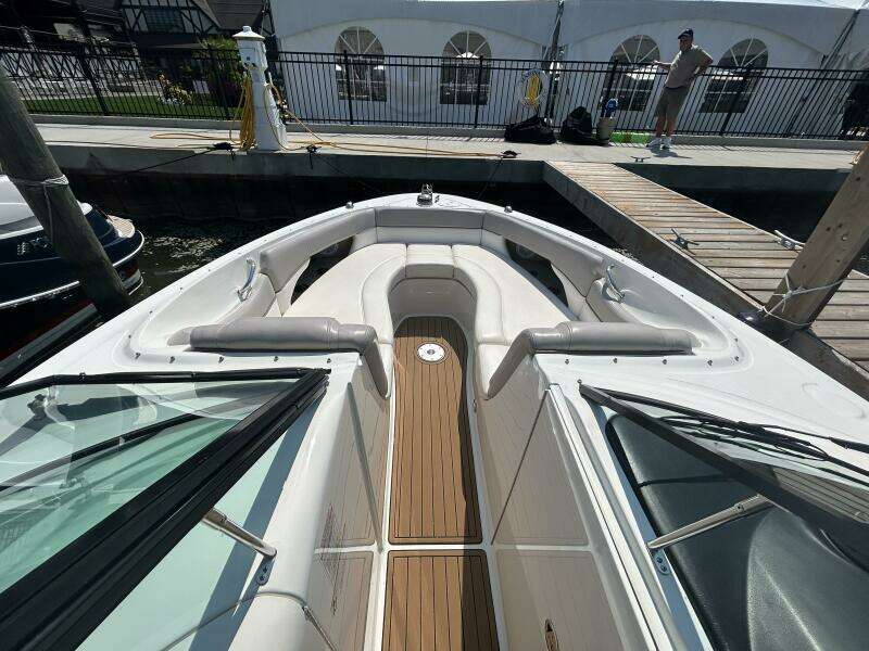 30ft Sea Ray Yacht For Sale