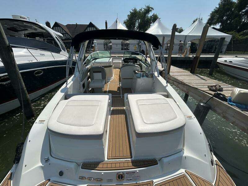 30ft Sea Ray Yacht For Sale