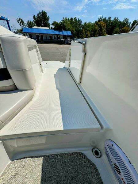 33ft Formula Yacht For Sale