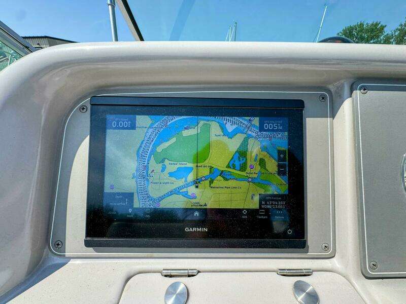 33ft Formula Yacht For Sale