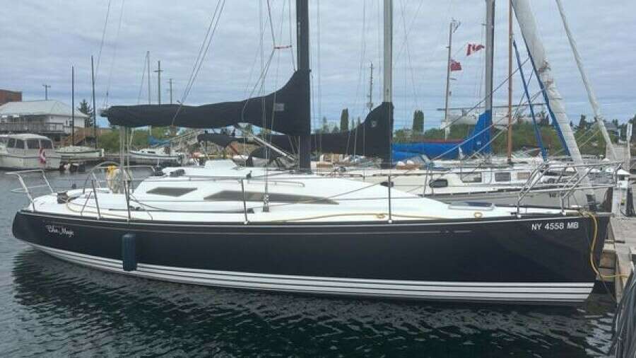 32ft C amp C Yacht For Sale