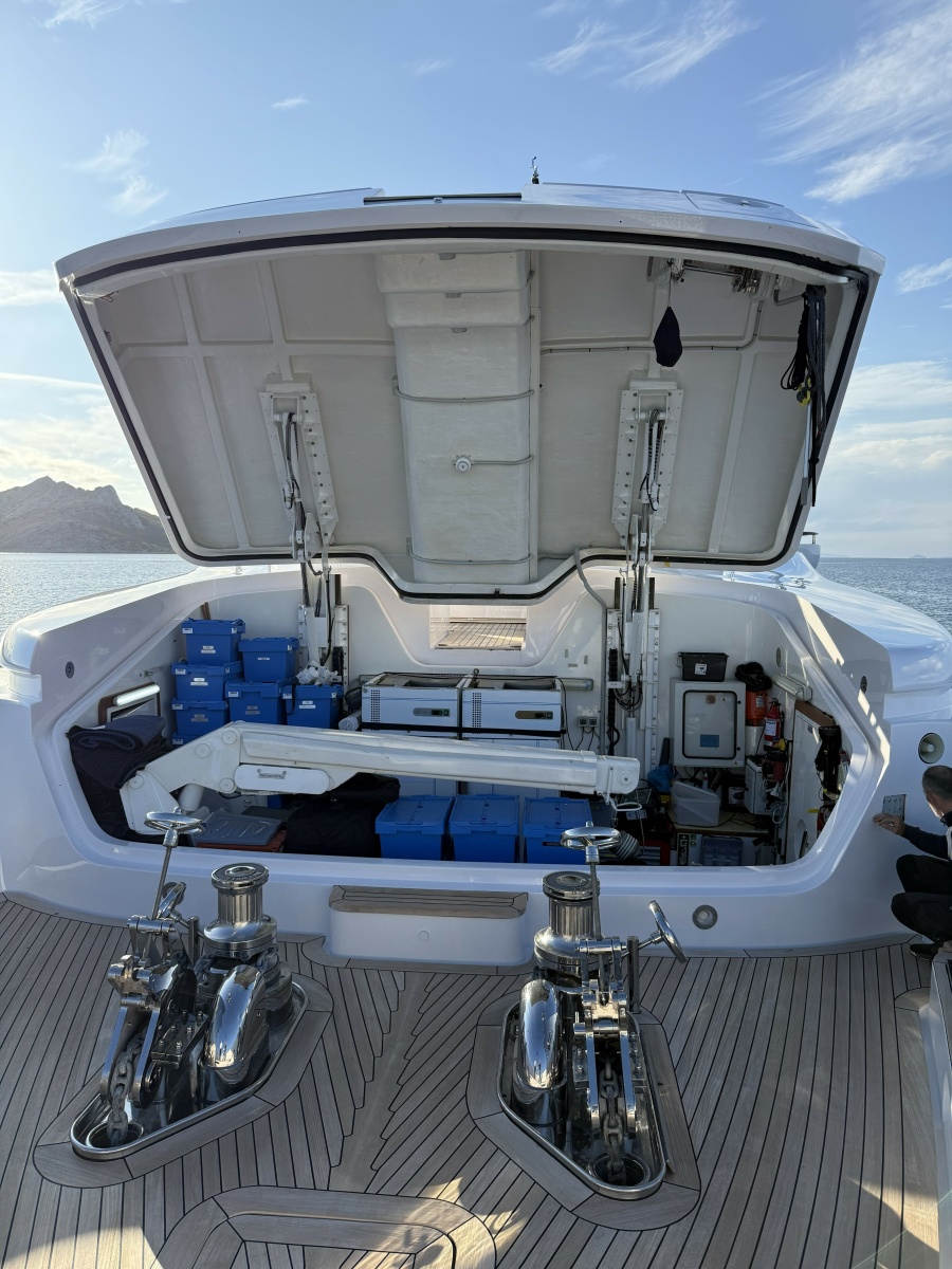 Foredeck Garage and Storage