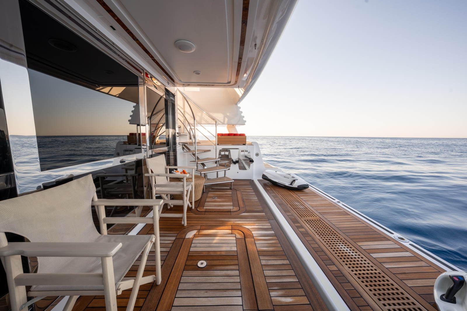 Beach Club Area with Fold-down Transom