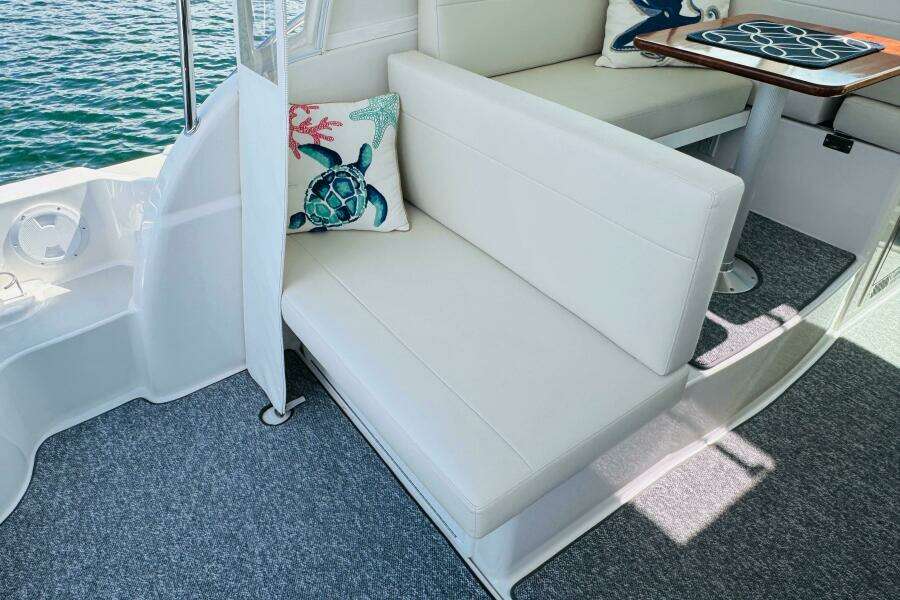 34ft Back Cove Yacht For Sale