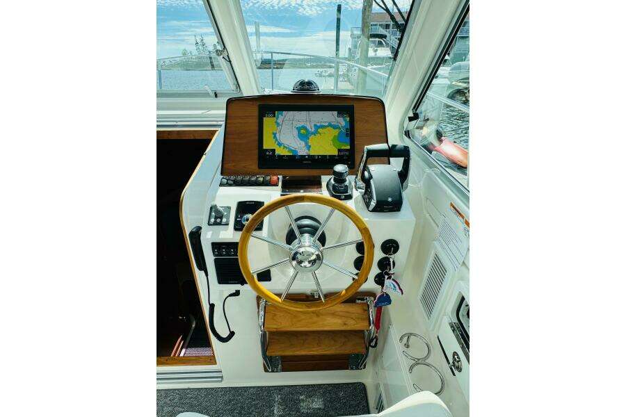 34ft Back Cove Yacht For Sale