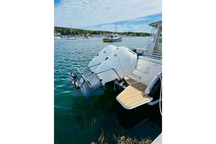 34ft Back Cove Yacht For Sale