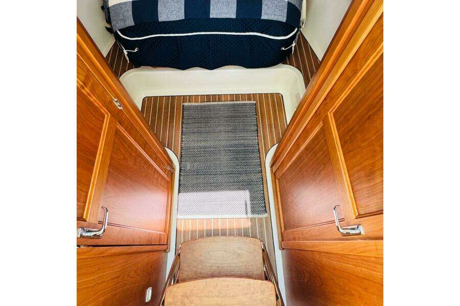 34ft Back Cove Yacht For Sale
