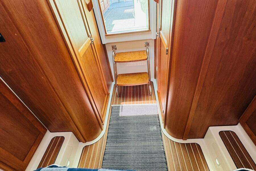 34ft Back Cove Yacht For Sale