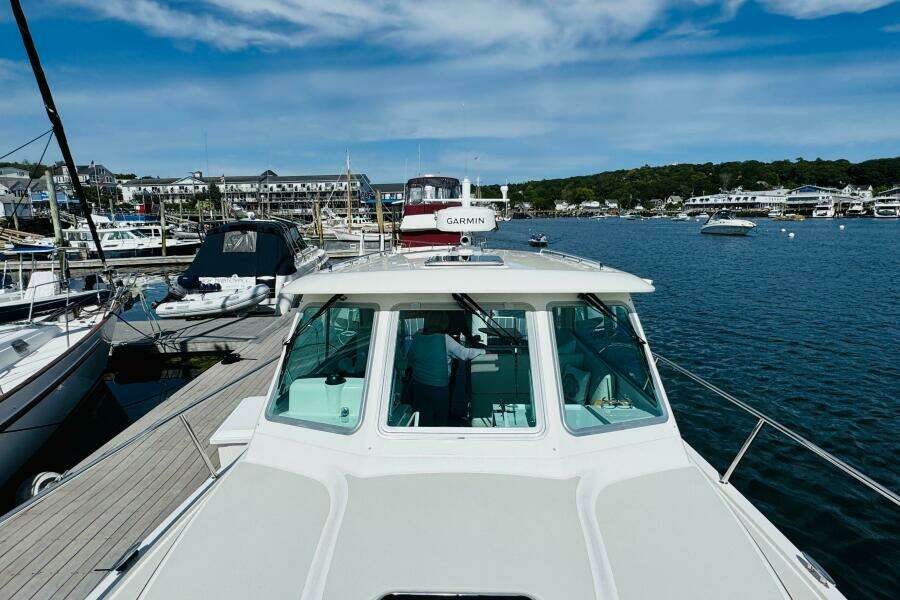 34ft Back Cove Yacht For Sale
