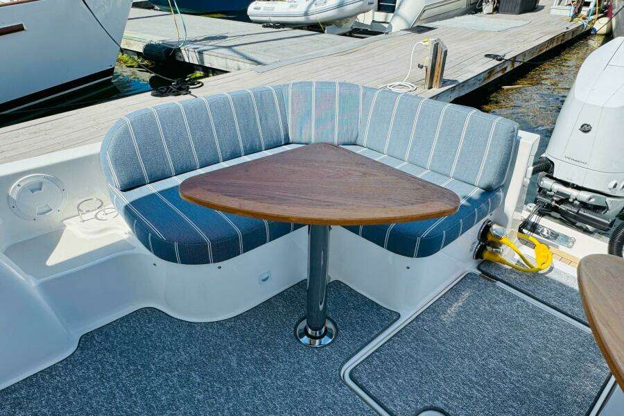 34ft Back Cove Yacht For Sale