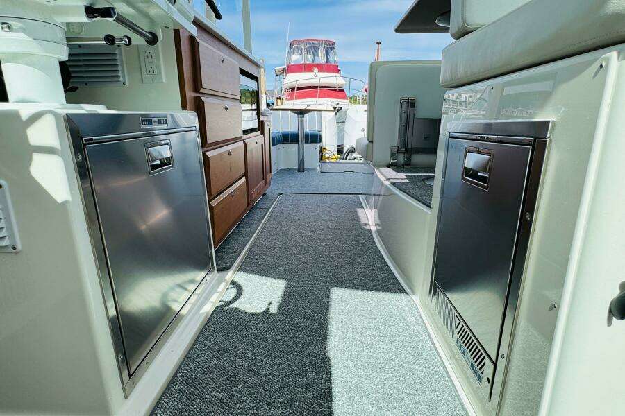 34ft Back Cove Yacht For Sale