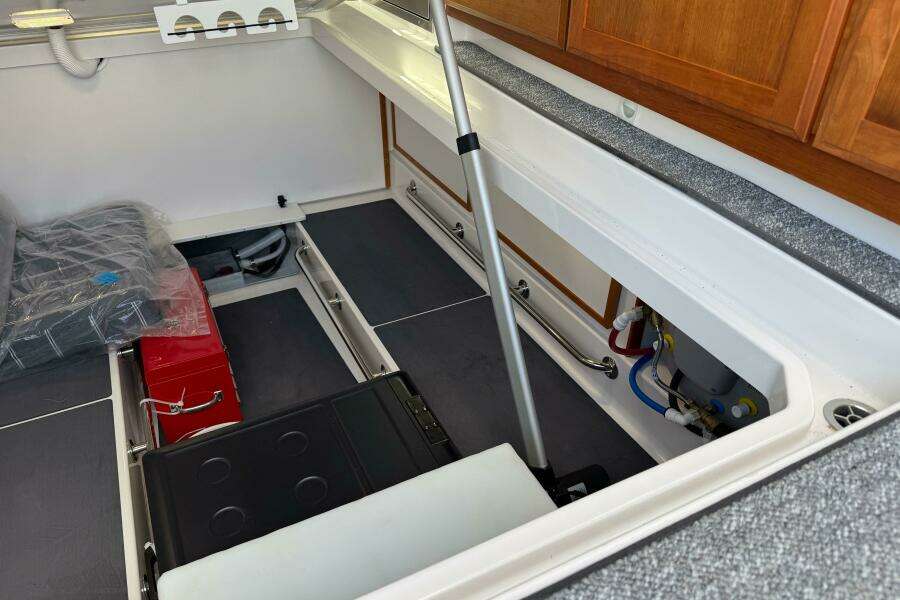 34ft Back Cove Yacht For Sale