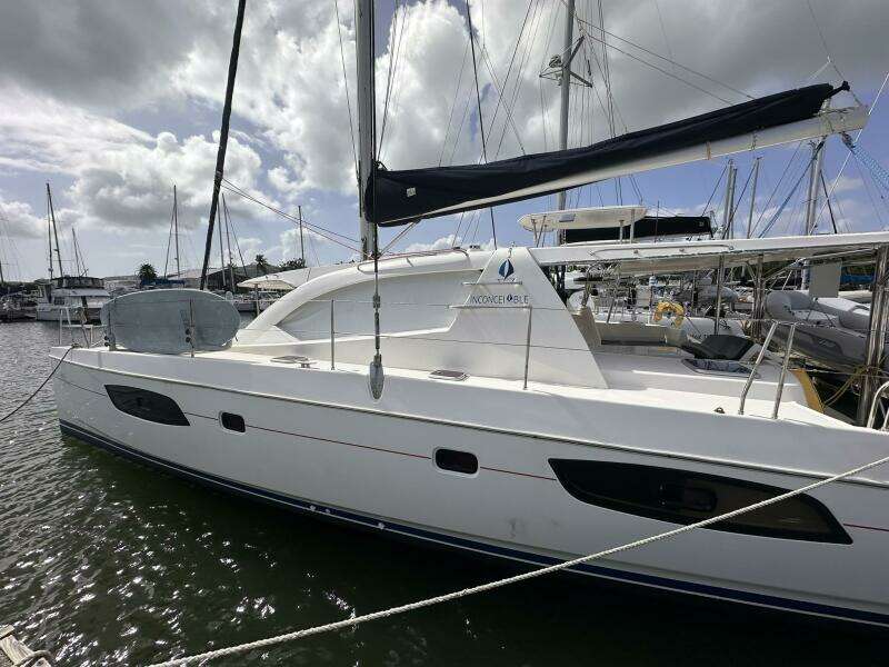 Inconceivable 42ft Leopard Yacht For Sale
