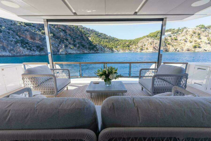 90ft Sunseeker Yacht For Sale