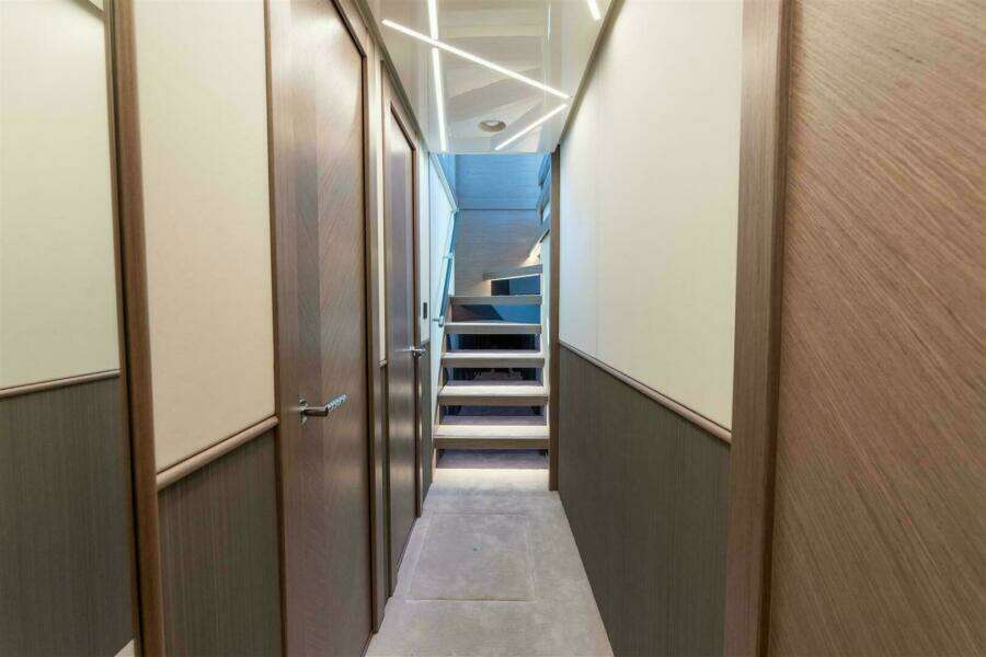 90ft Sunseeker Yacht For Sale