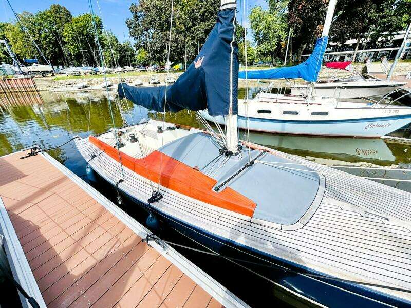 TOF 26ft Tofinou Yacht For Sale