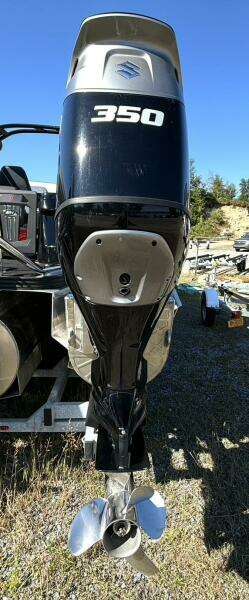 27ft Manitou Yacht For Sale