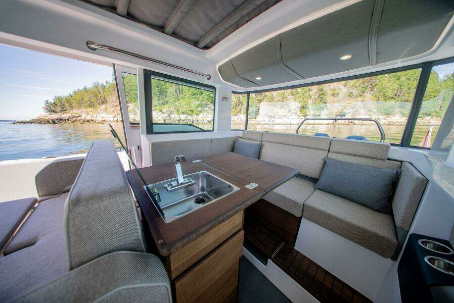 Scout 37ft Axopar Yacht For Sale