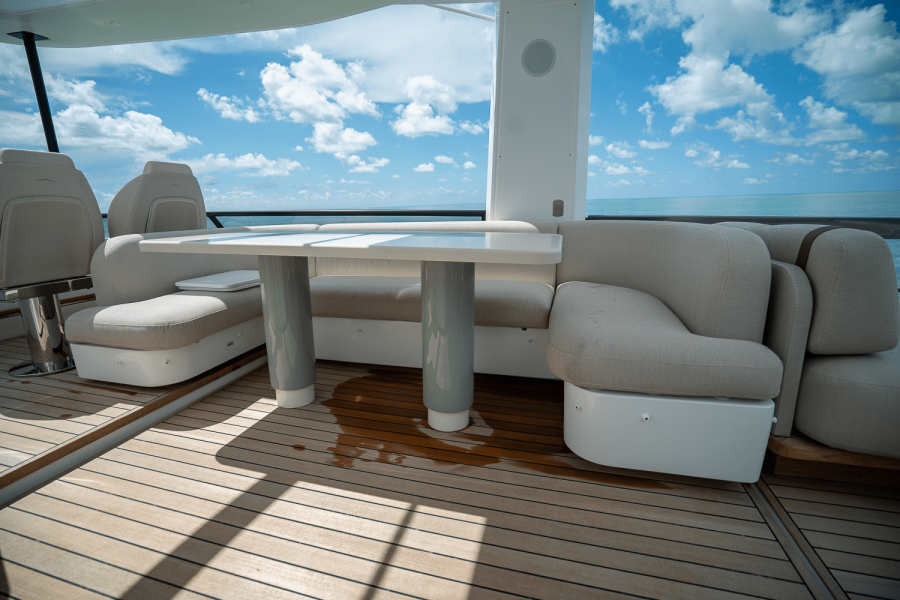 62ft Azimut Yacht For Sale