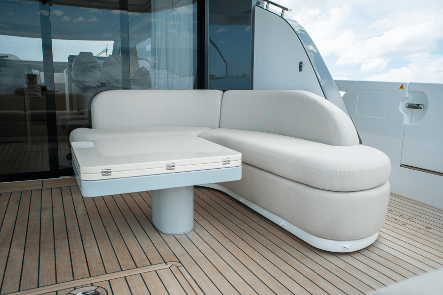 62ft Azimut Yacht For Sale