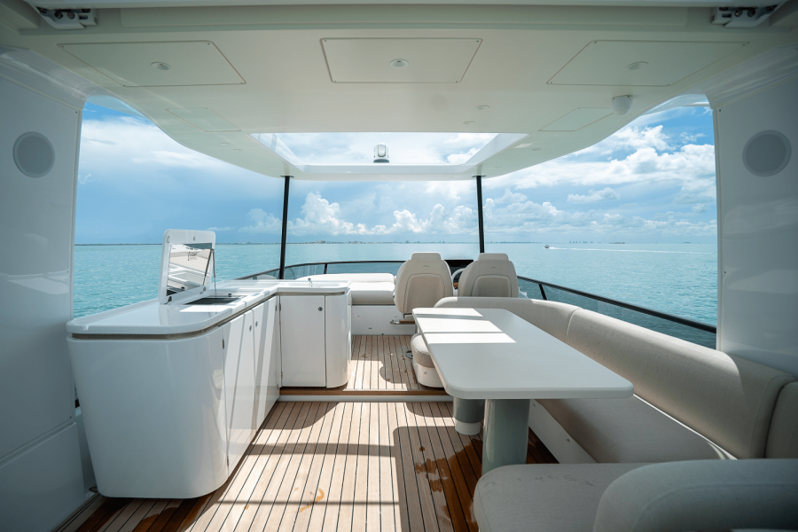 62ft Azimut Yacht For Sale