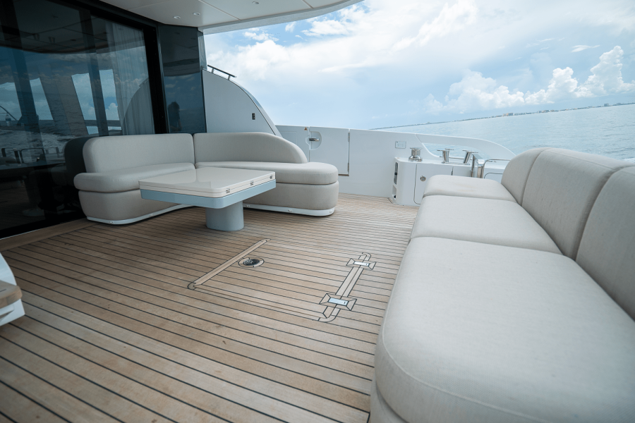 62ft Azimut Yacht For Sale