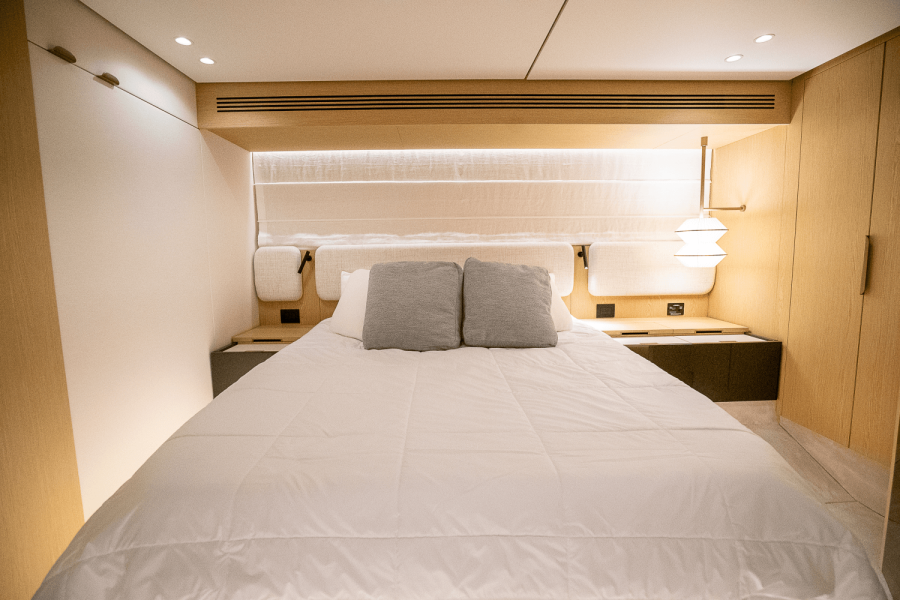 62ft Azimut Yacht For Sale