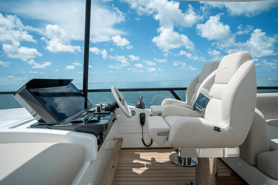 62ft Azimut Yacht For Sale