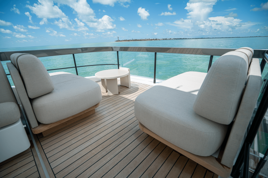 62ft Azimut Yacht For Sale