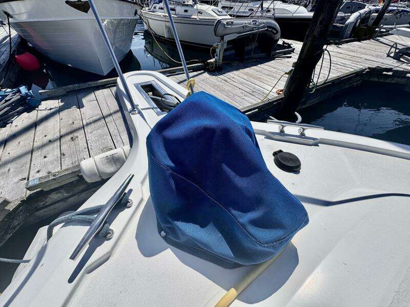 33ft Carver Yacht For Sale