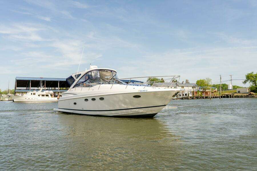 Seas the Day 40ft Regal Yacht For Sale