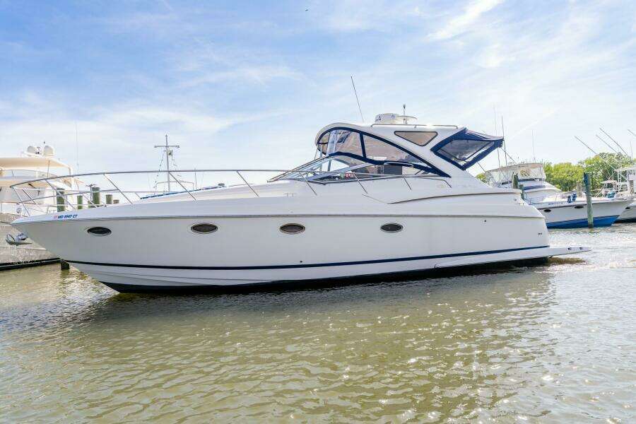 Seas the Day 40ft Regal Yacht For Sale
